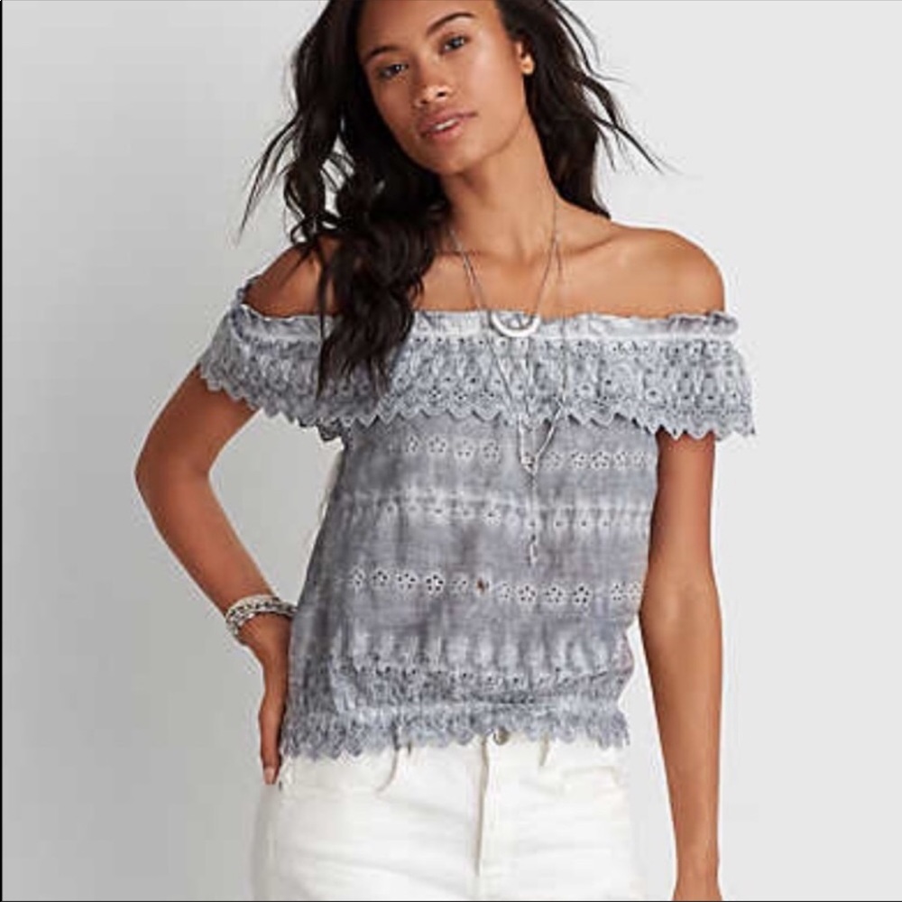 American Eagle off the shoulder top